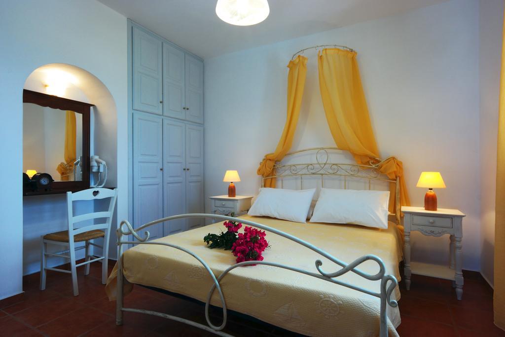 Belvedere Apartments Folégandros Rum bild