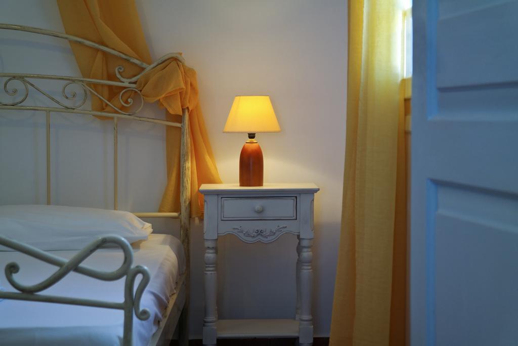 Belvedere Apartments Folégandros Rum bild