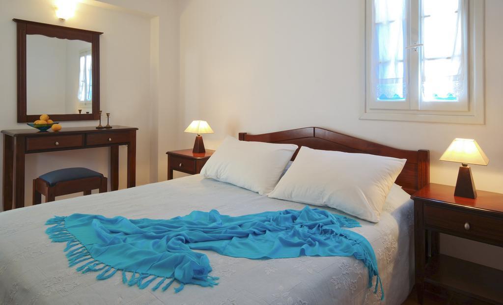 Belvedere Apartments Folégandros Rum bild