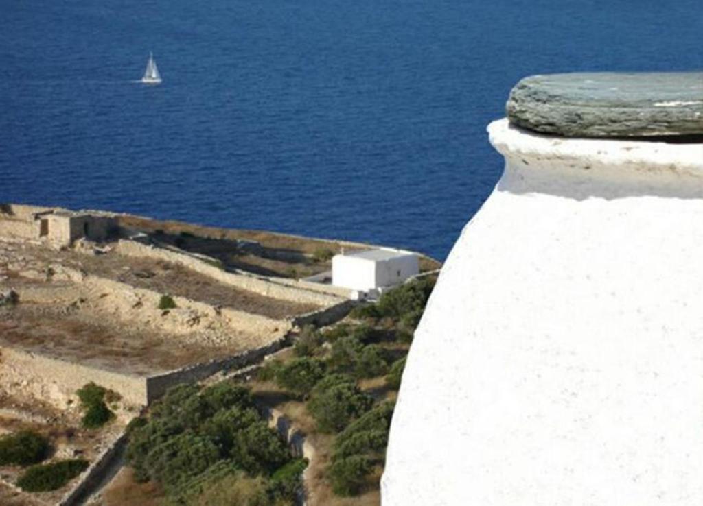 Belvedere Apartments Folégandros Exteriör bild